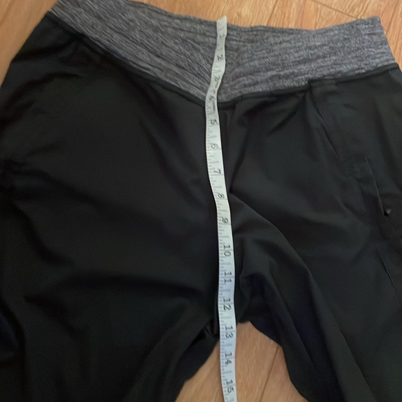 Lululemon pants - Picture 13 of 16